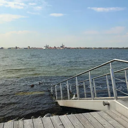 4 Semesterbostad Altefähr