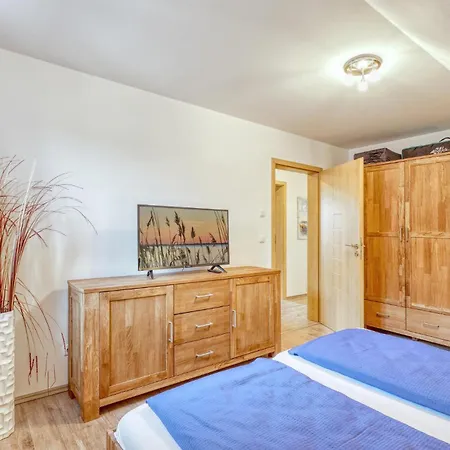 4 Semesterbostad Altefähr